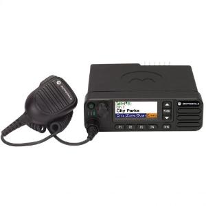 MOTOROLA Mobile Radio XiR M8668i 350-400Mhz 40W